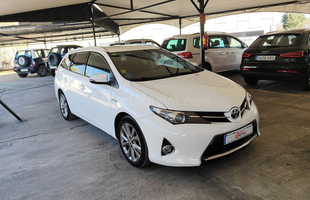 Toyota Auris 140H e-CVT Advance - foto 4