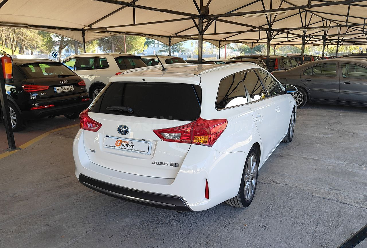 Toyota Auris 140H e-CVT Advance - foto 5