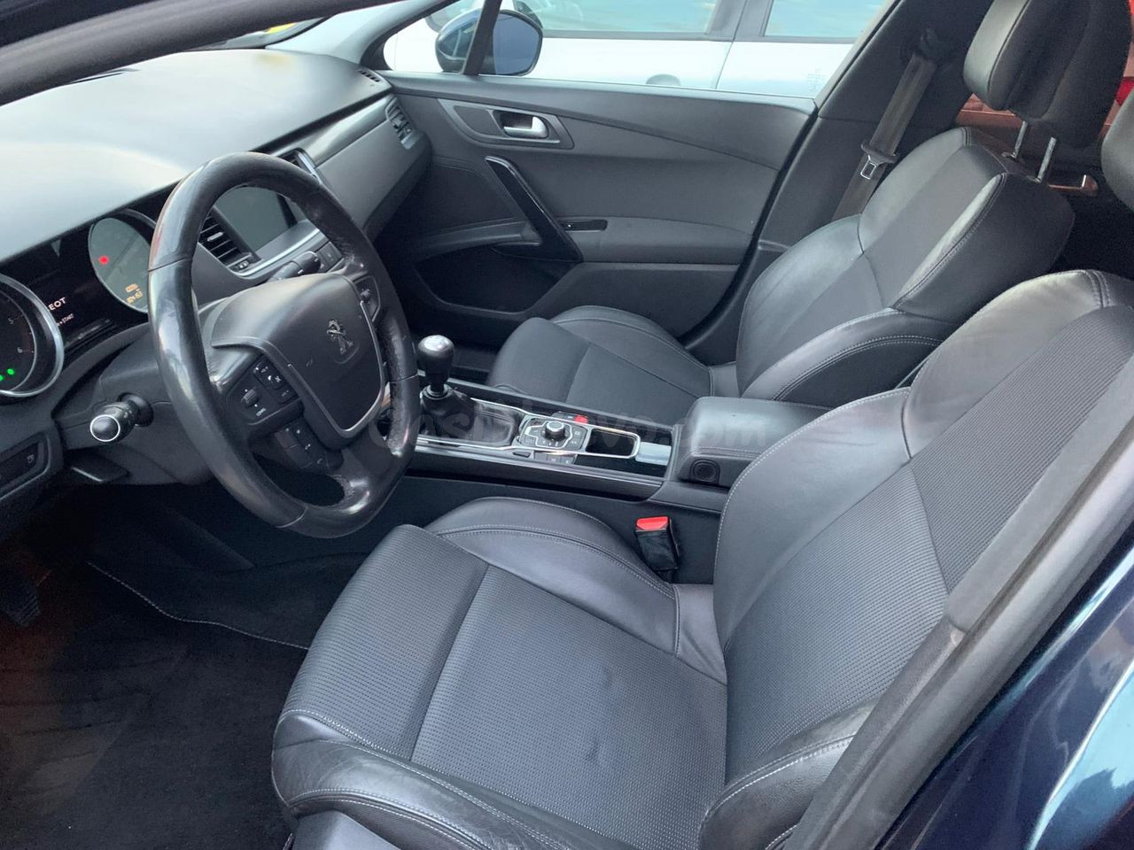 Peugeot 508 Sedán Elegante en Illescas - foto 5