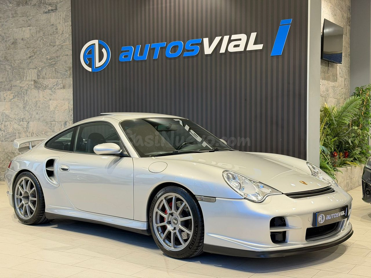 PORSCHE 911 Turbo