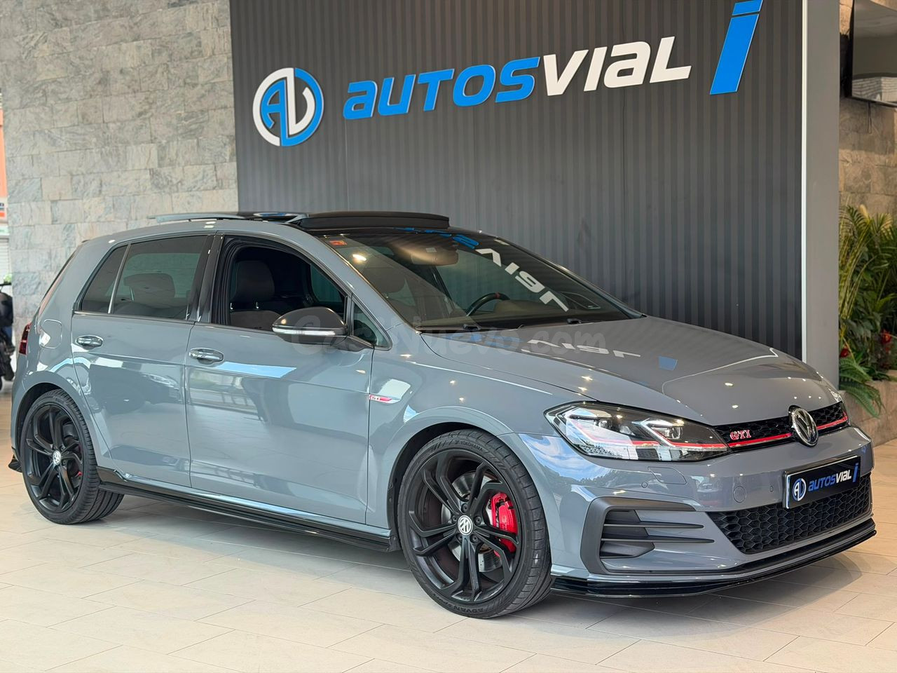 VW Golf Sport