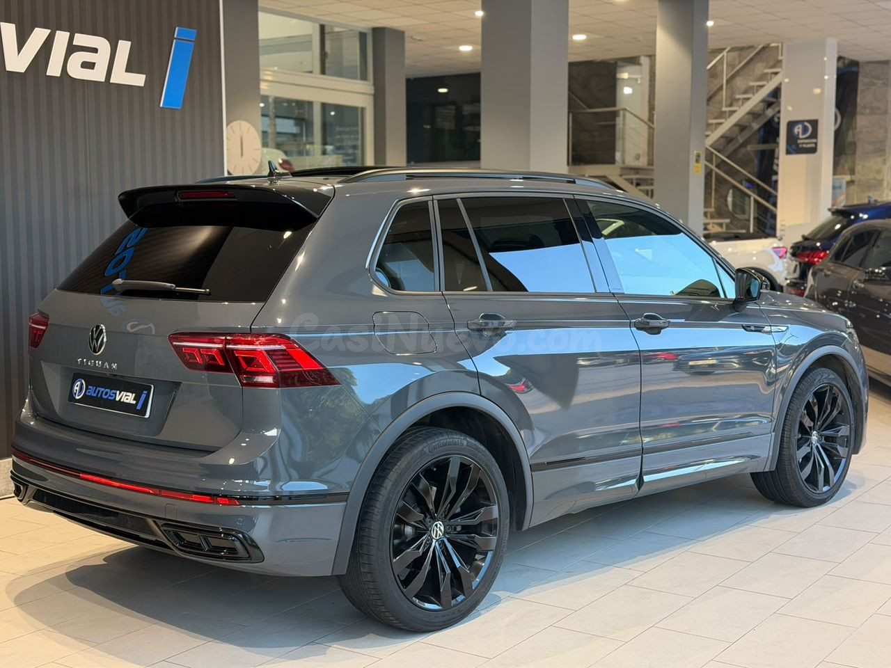 Volkswagen Tiguan R Line - foto 4