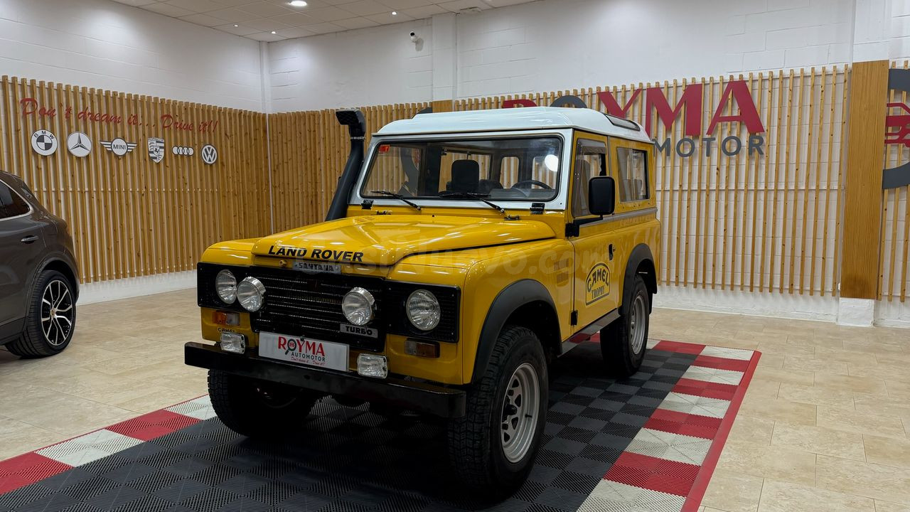 Land-Rover Defender Fire