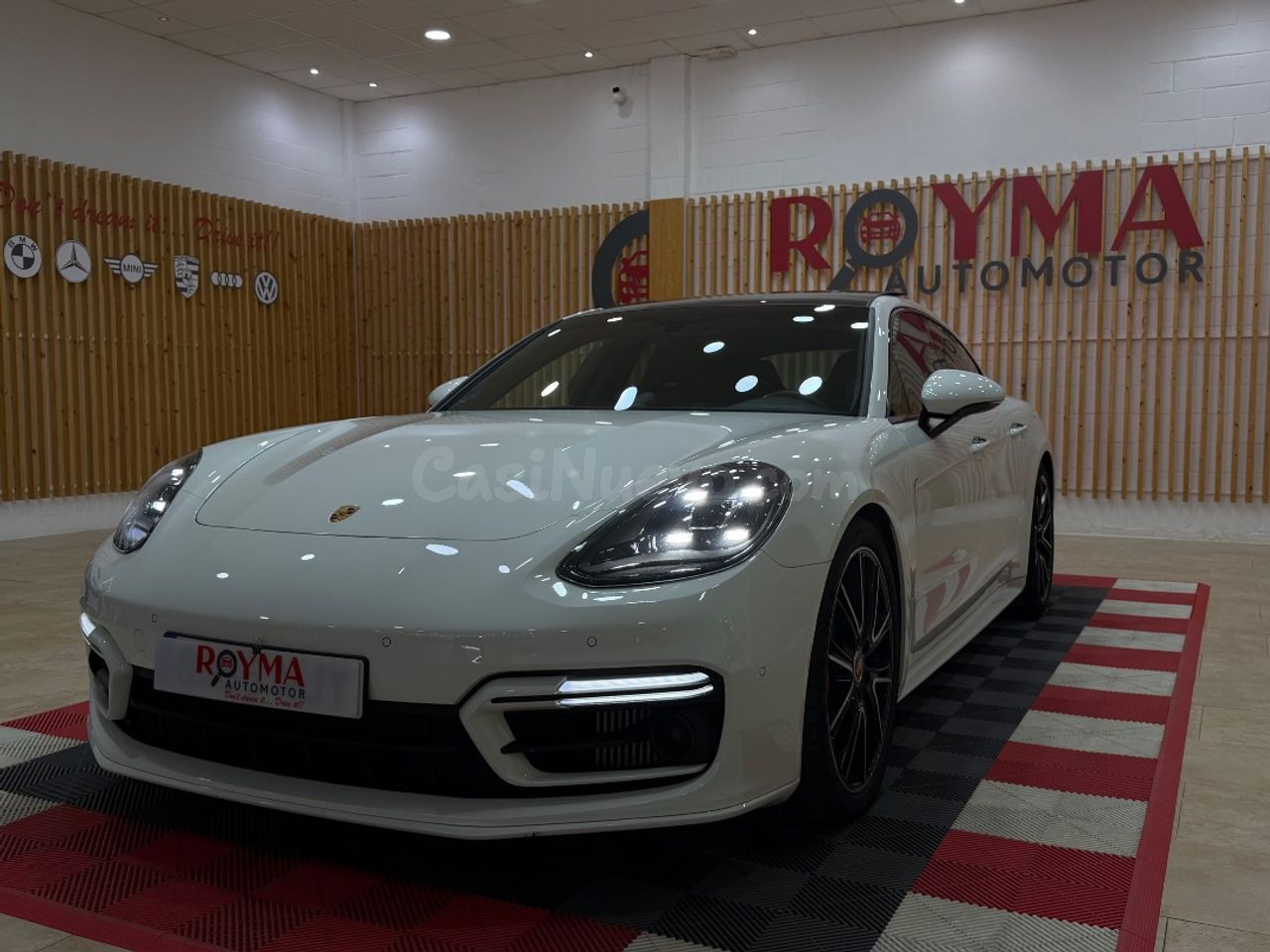 PORSCHE Panamera 4S EHybrid