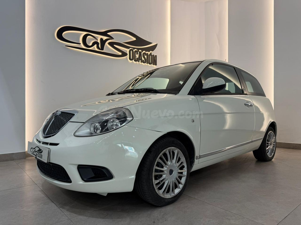 Lancia Ypsilon Silver