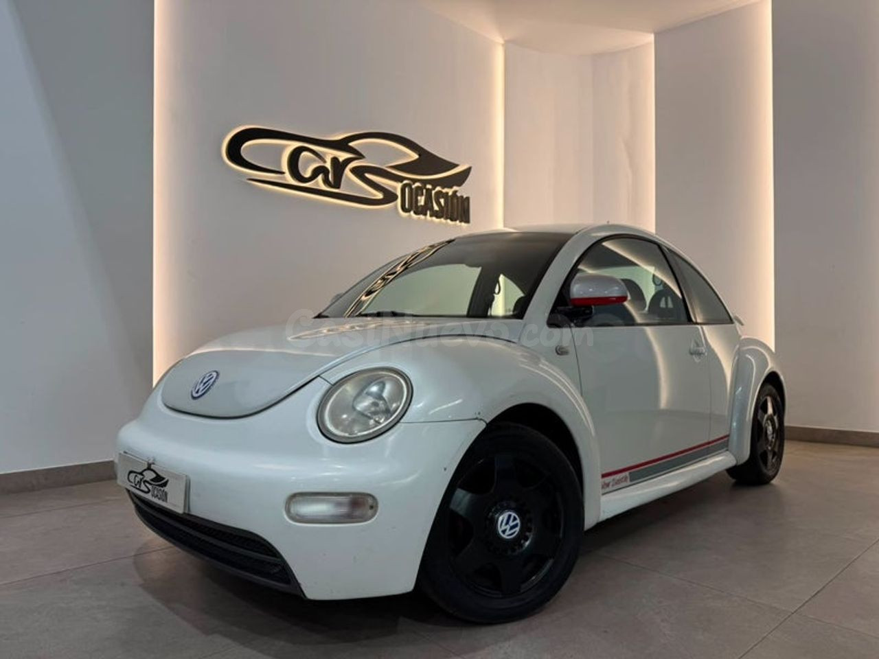 VOLKSWAGEN New Beetle 2.0