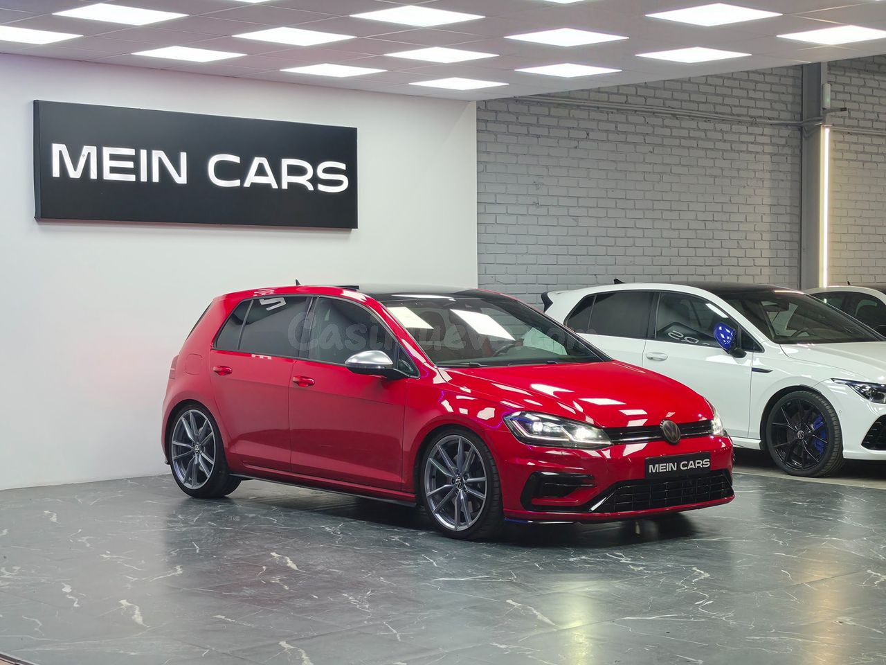 VW Golf R 310