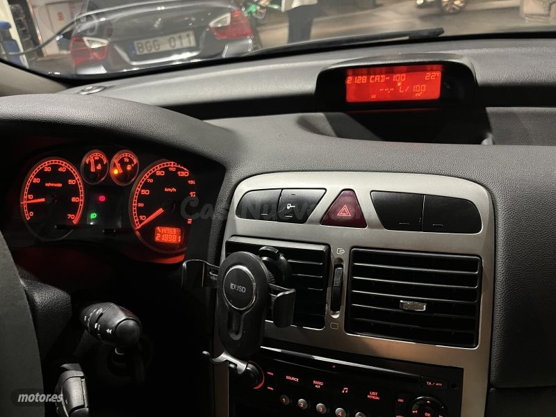 Peugeot 307 - foto 5