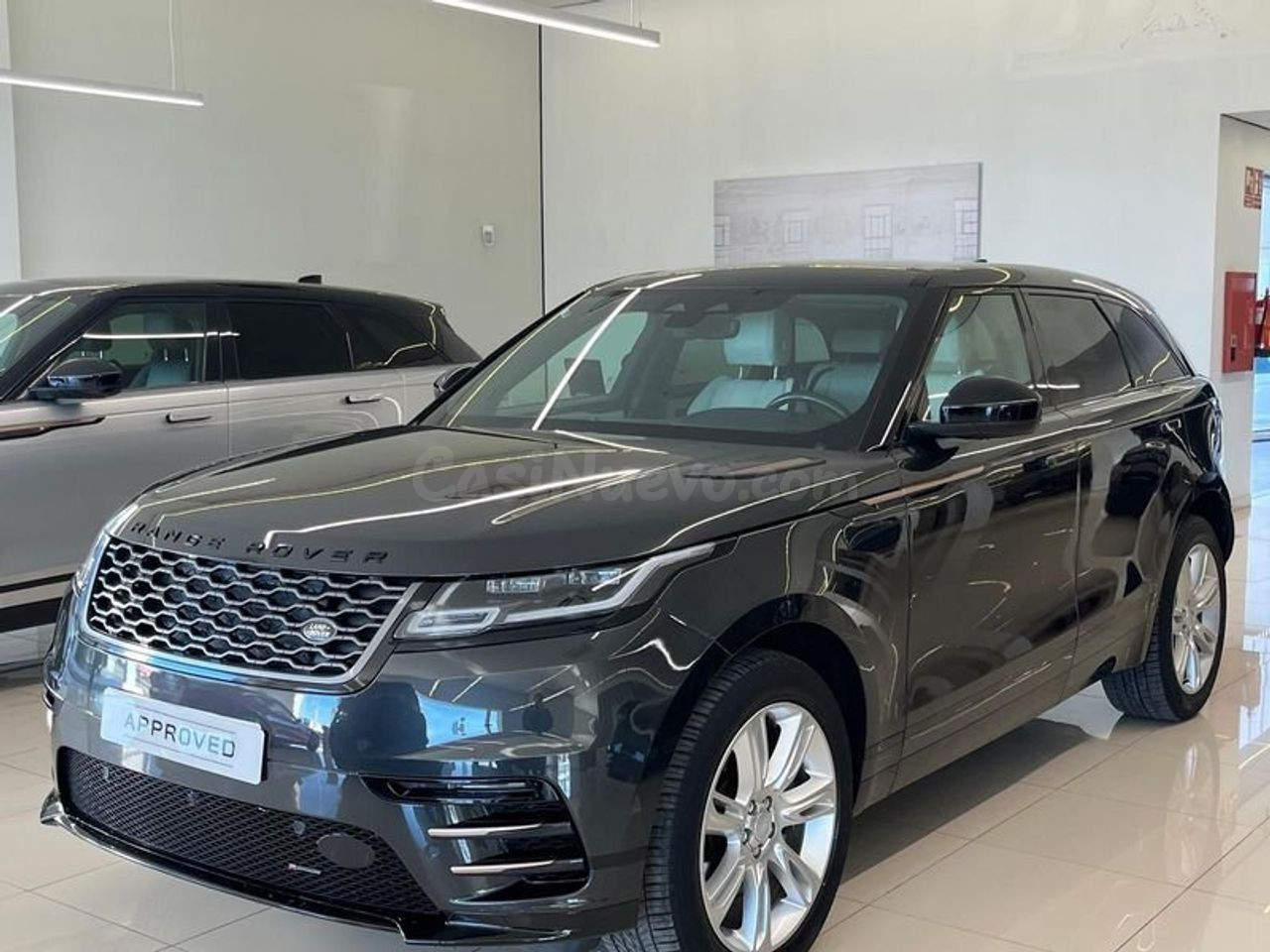 Land-Rover Range Rover Velar 2.0 D200 R-DYNAMIC S AUTO 4WD 5P