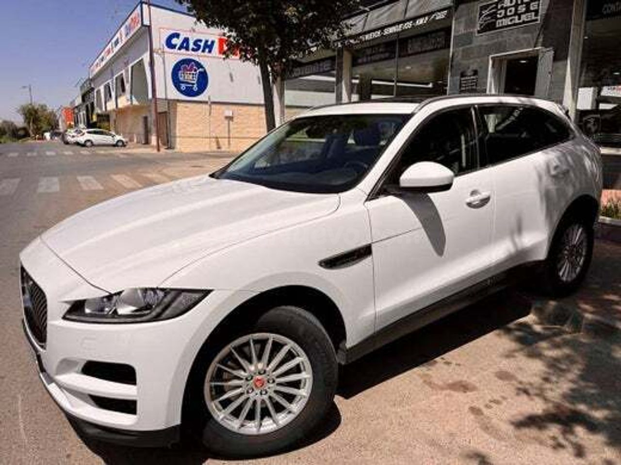 Jaguar F-Pace 2.0L i4D AWD Automatico Prestige