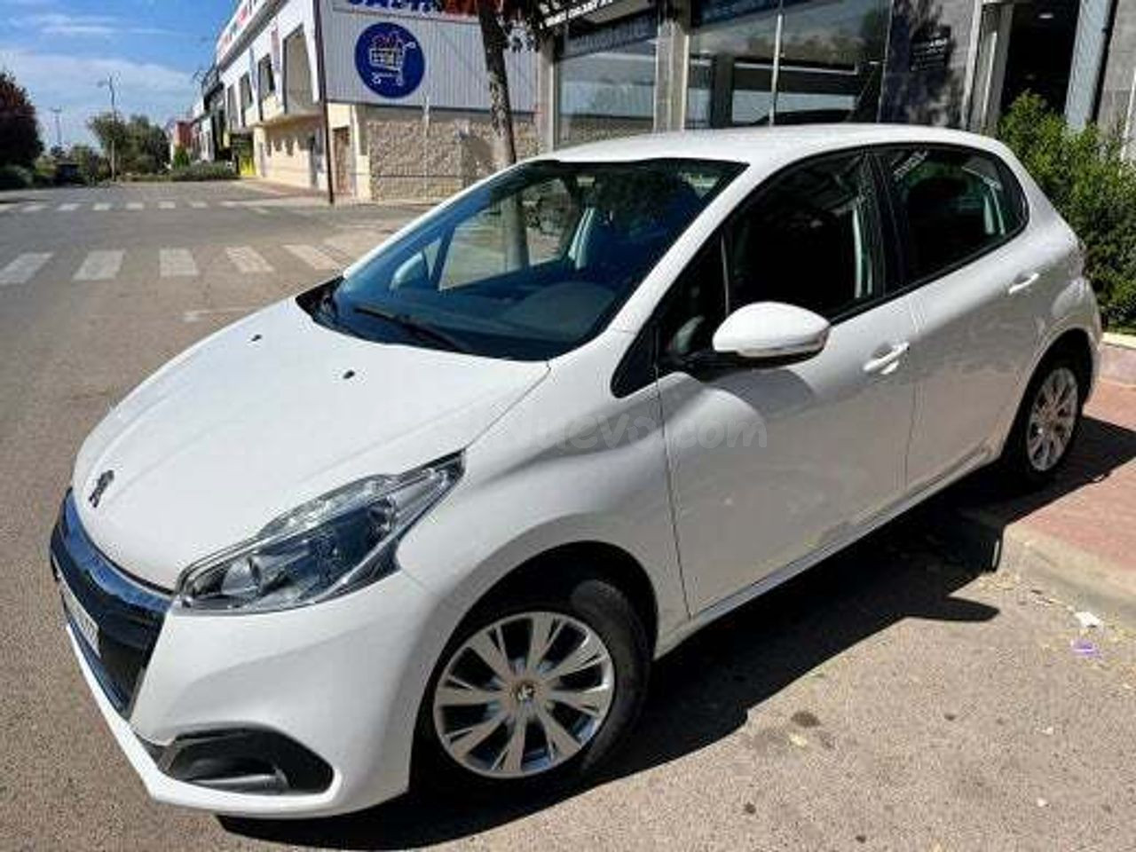 Peugeot 208 5P ACTIVE BlueHDi 73kW 100CV