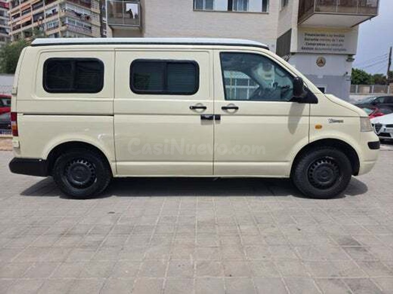 VOLKSWAGEN Transporter 2.5TDI LARGA 2.8T - foto 4