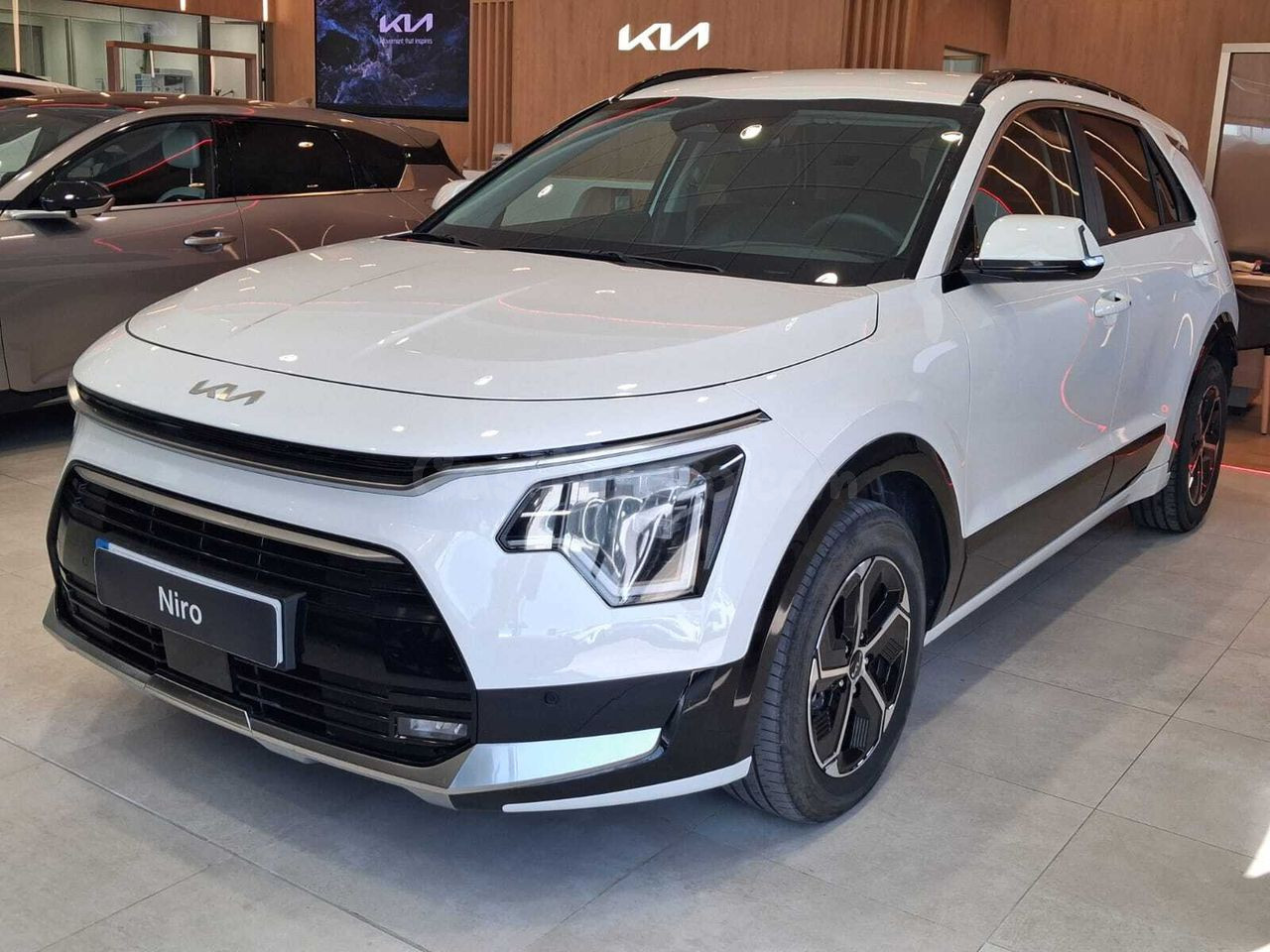 Kia Niro 1.6 GDI HEV DRIVE 129 5P