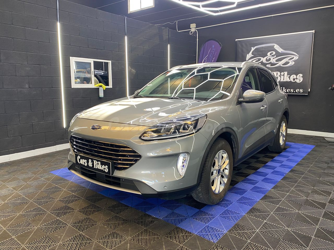 Ford Kuga Titanium 1.5 EcoBoost 110 kW (150 CV) - foto 2