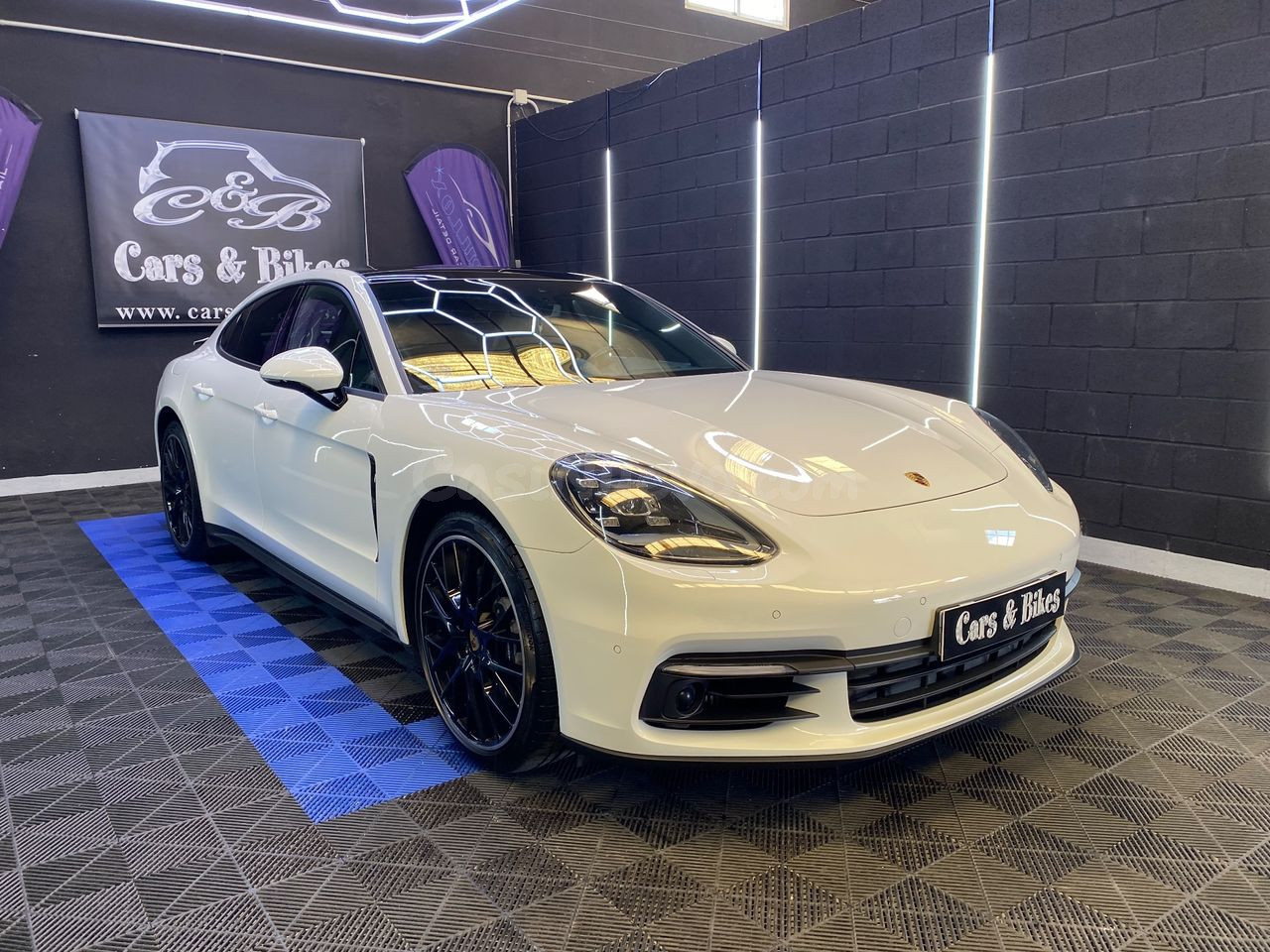 Porsche Panamera 4 E-Hybrid Executive