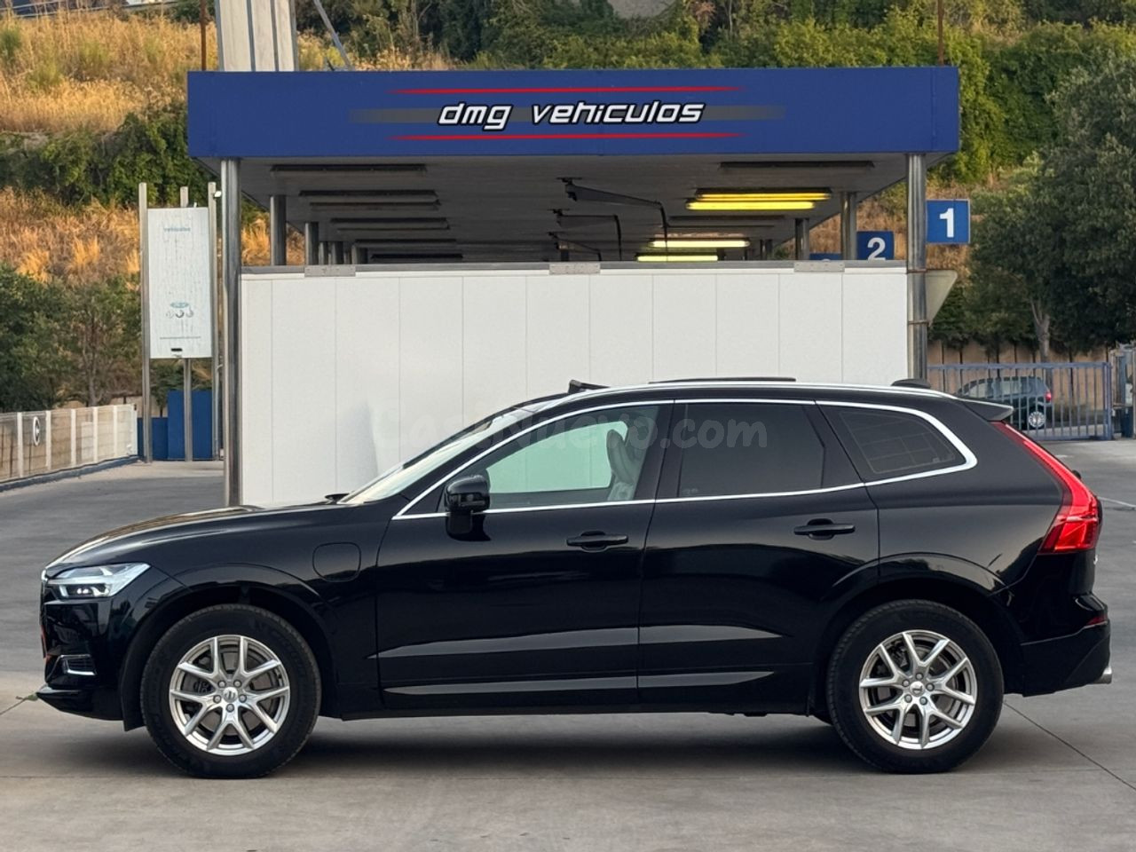 Volvo XC60 Momentum T8 Twin Engine AWD - foto 5