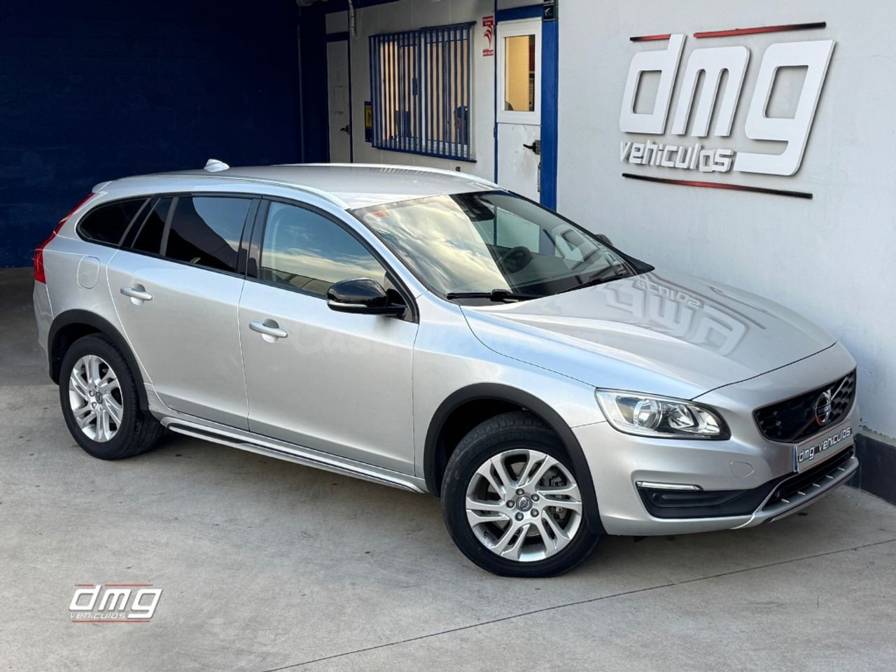 Volvo V60 Cross Country D3 Momentum Aut. - foto 3
