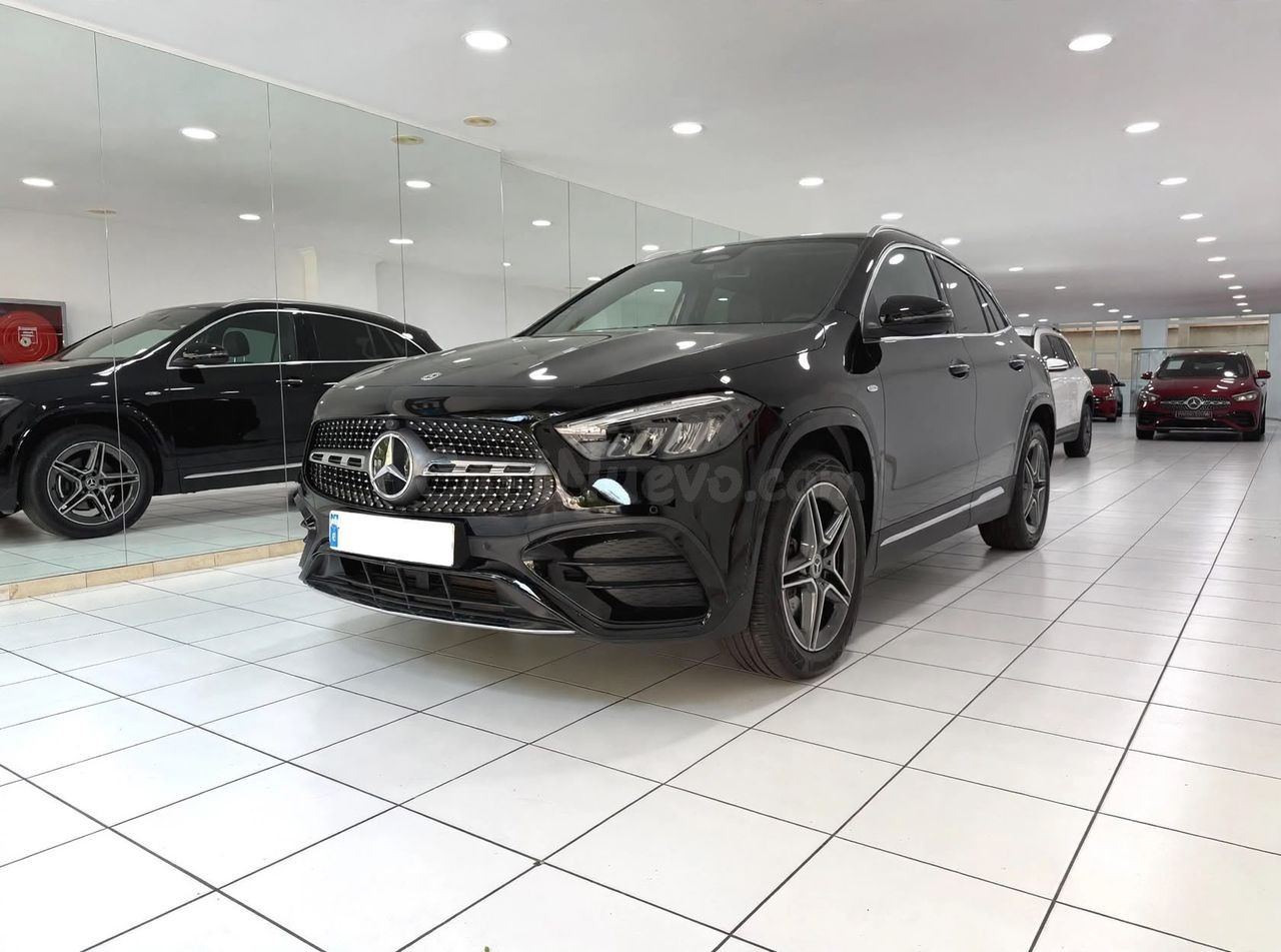Mercedes GLA 250 e con tecnología híbrida EQ