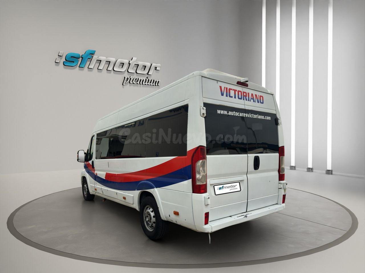 Peugeot Boxer Minibús 17 plazas 3.0 HDi 157 CV - foto 3