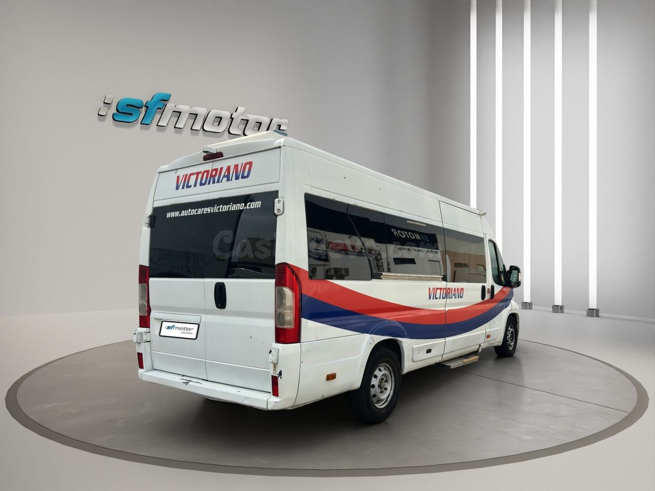 Peugeot Boxer Minibús 17 plazas 3.0 HDi 157 CV - foto 5