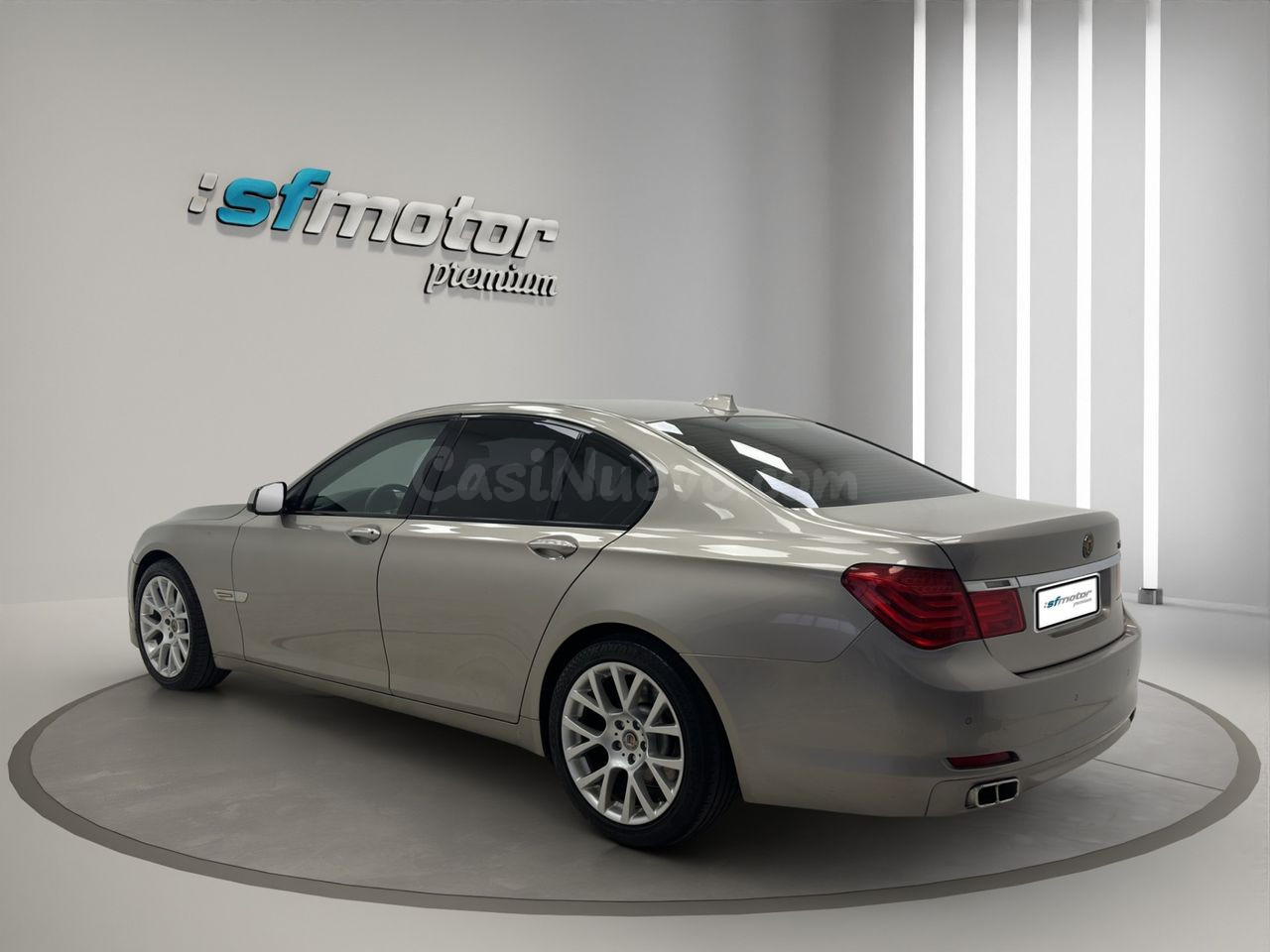 BMW Serie 7 740d 306CV - foto 4