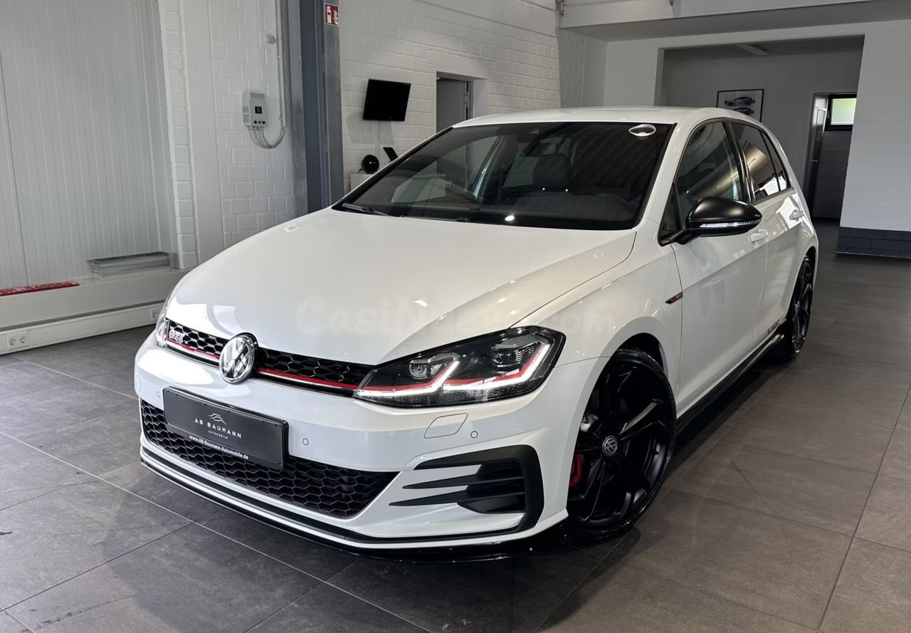 Volkswagen Golf VII GTI TCR