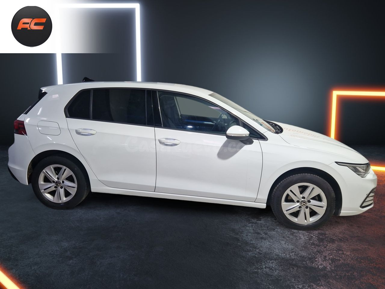 Volkswagen Golf 1.0 TSI 110CV LIFE - foto 2
