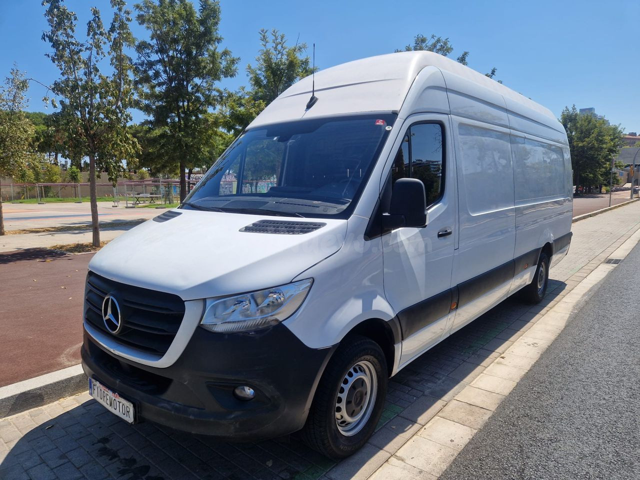 Mercedes Sprinter 315CDI EXTRALARGO SOBRELEVADO - foto 3