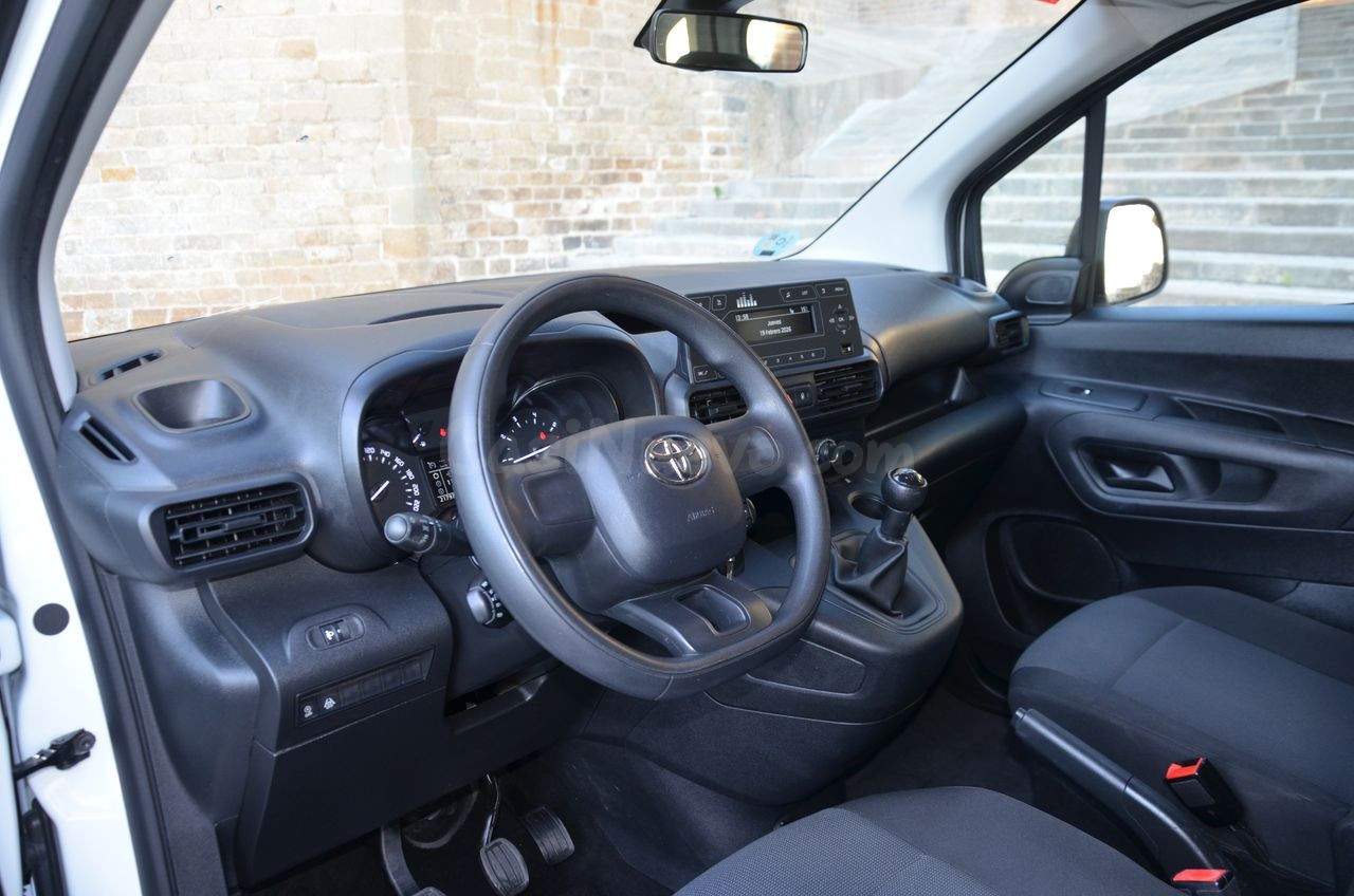 Toyota Proace City COMBI 1.5D 100CV GX L1 - foto 3