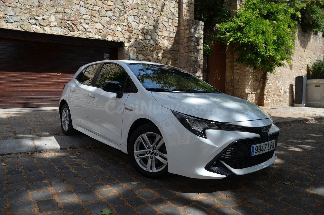 Toyota Corolla 1.8 125H BUSINESS PLUS E-CVT 90Kw