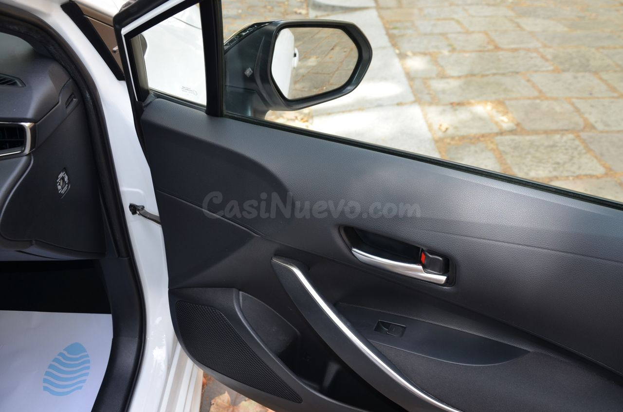 Toyota Corolla 1.8 125H BUSINESS PLUS E-CVT 90Kw - foto 2