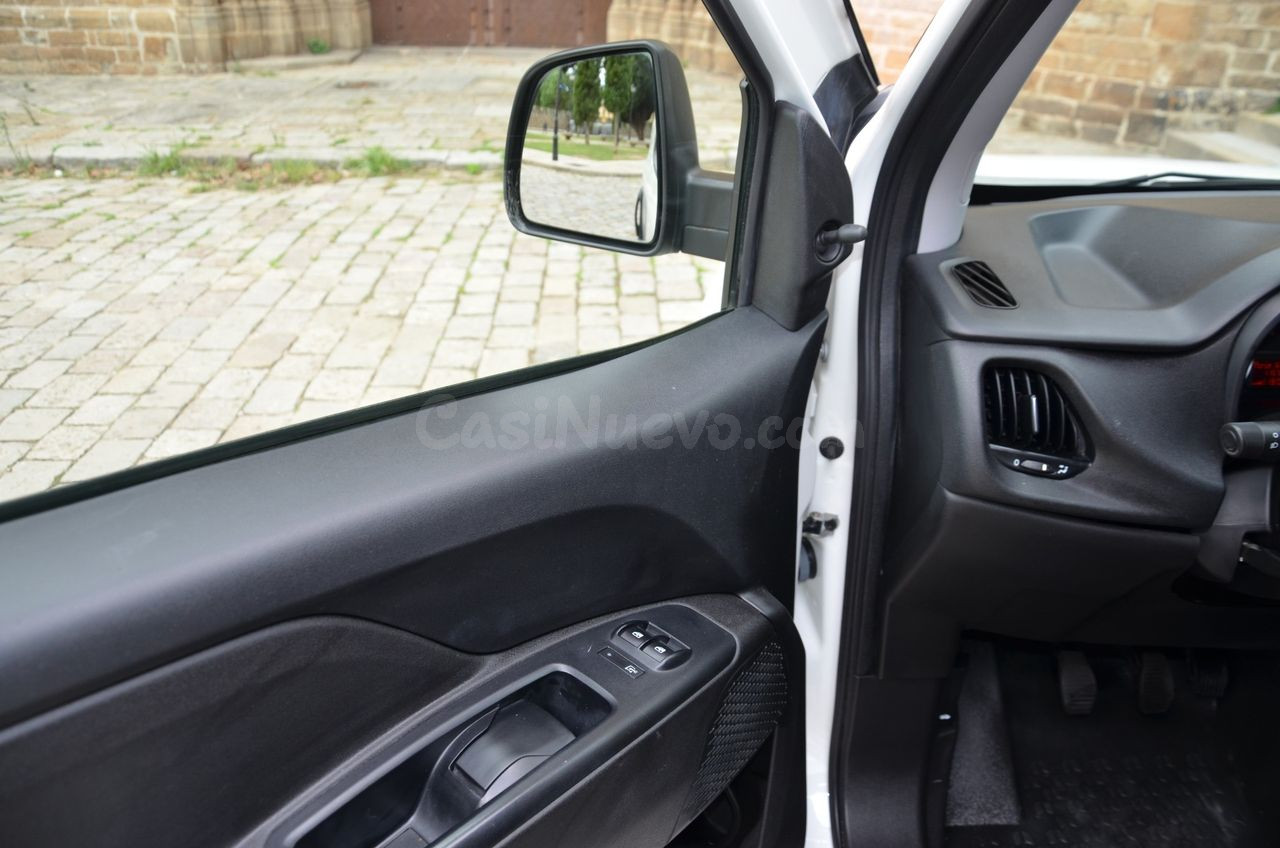 Fiat Doblò CARGO MAXI SX 1.4 TJET (120CV) GNC - foto 2