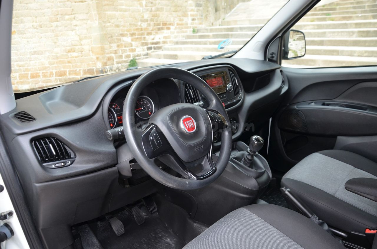 Fiat Doblò CARGO MAXI SX 1.4 TJET (120CV) GNC - foto 3