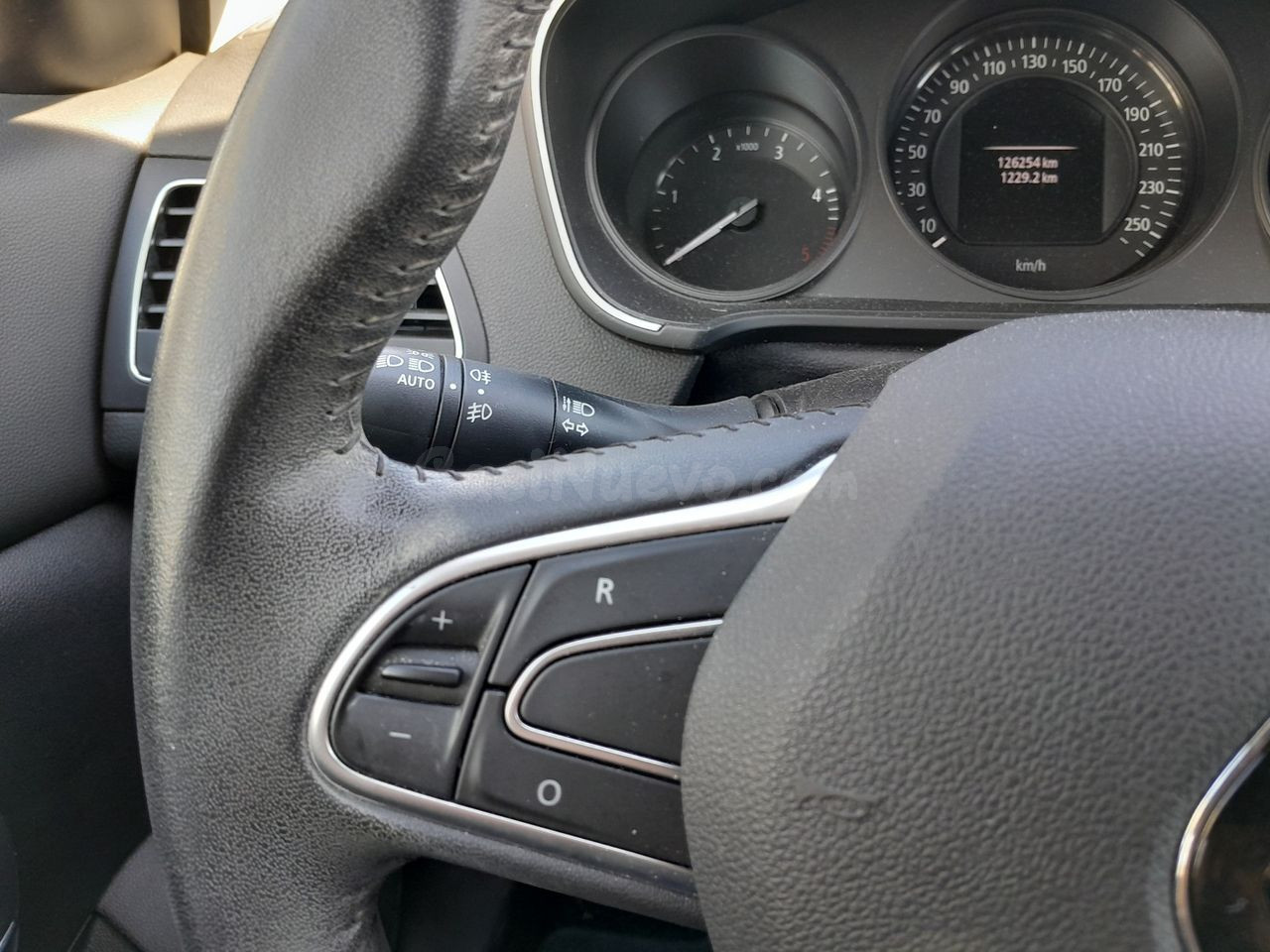 Renault Megane Berlina Bose Energy dCi 81 kW - foto 5