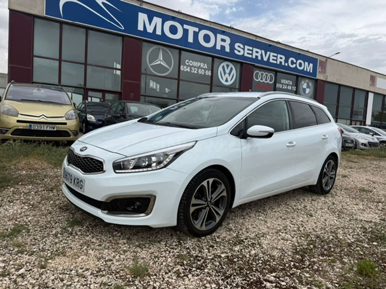 Kia Ceed cee'd SW 1.6 CRDi VGT Drive 100 kW - foto 3