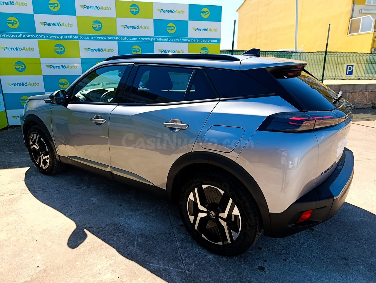Peugeot 2008 E- Allure 100 kW (136 CV) - foto 4