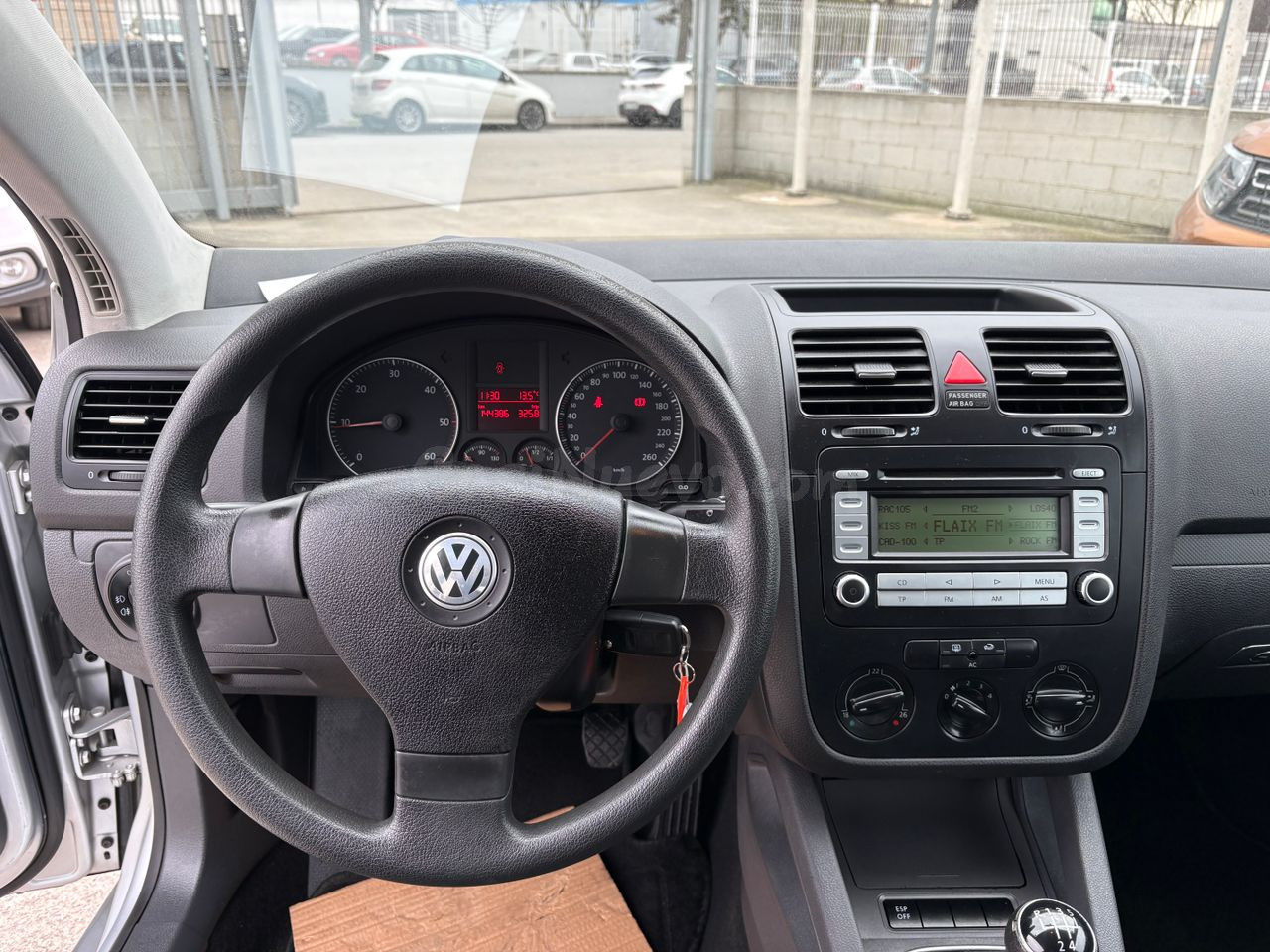 Volkswagen Golf 5p Trendline 1.9 TDI 105 CV - foto 5