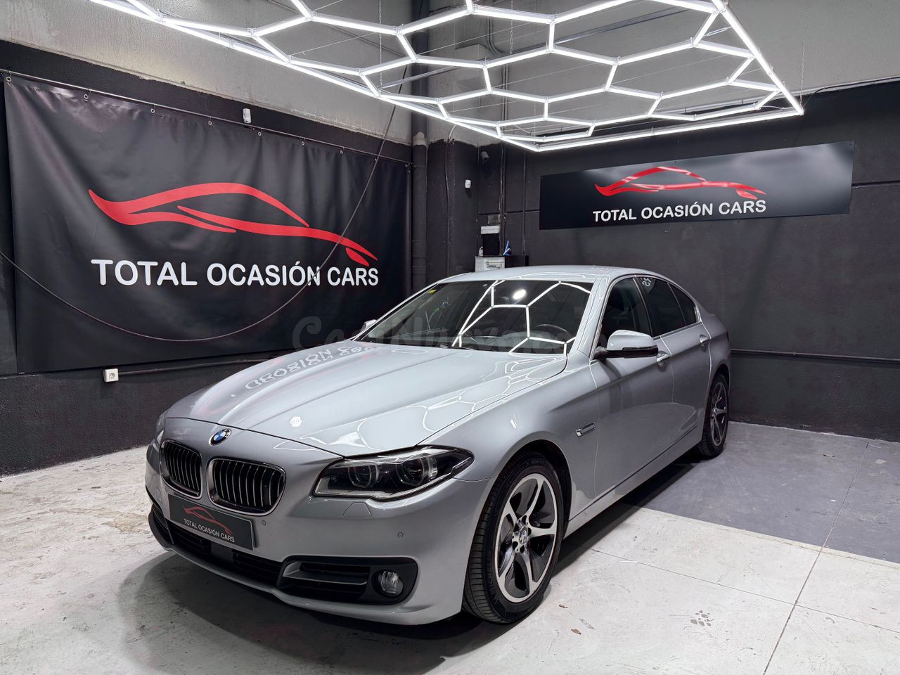 BMW Serie 5 550I XDRIVE 450CV BITURBO - foto 2