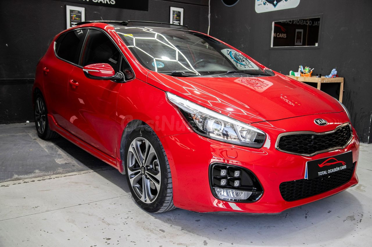 Kia Ceed cee'd 5p 1.6 CRDi VGT GT Line 100 kW - foto 2