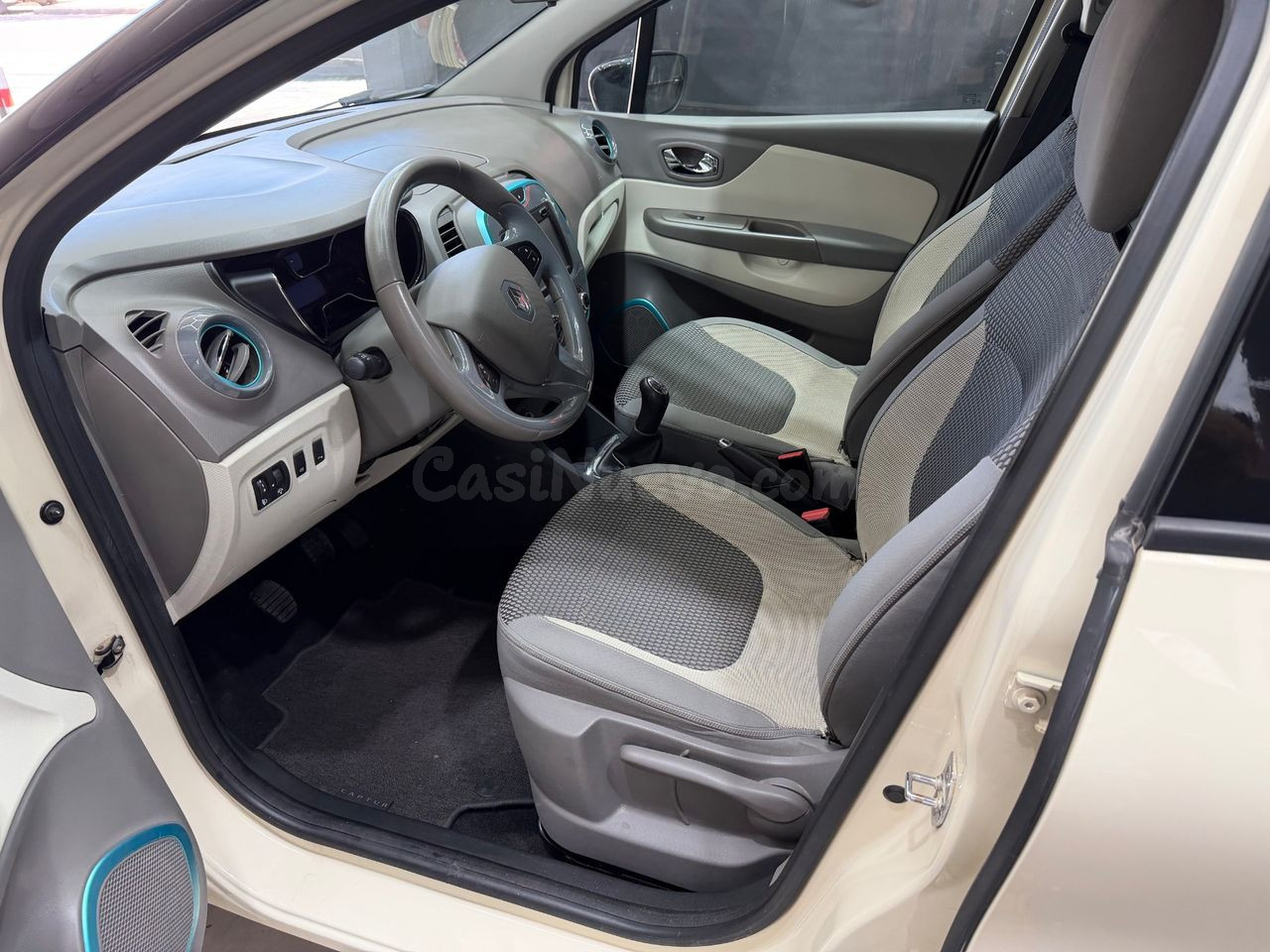 Renault Captur 1.5DCI - foto 4