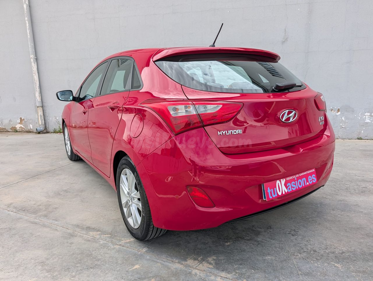 Hyundai i30 1.6 CRDI 110 cv TECNO Automático - foto 3