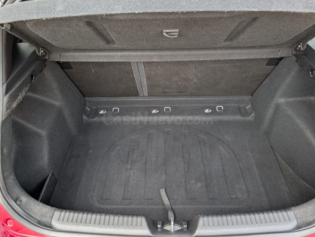 Hyundai i30 1.6 CRDI 110 cv TECNO Automático - foto 5