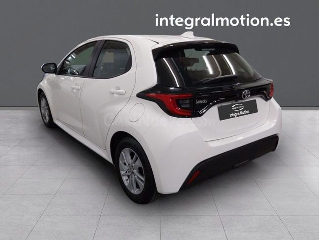 Toyota Yaris 1.5 120H Active Tech - foto 4