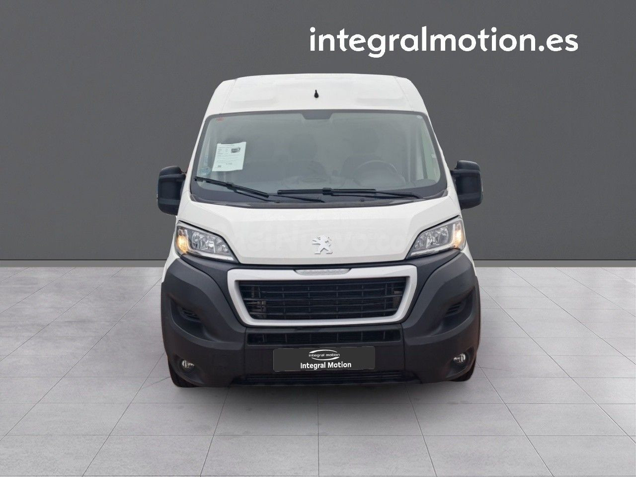 Peugeot Boxer furgón 335 L2 H2 BHDI 103kW (140CV) - foto 2