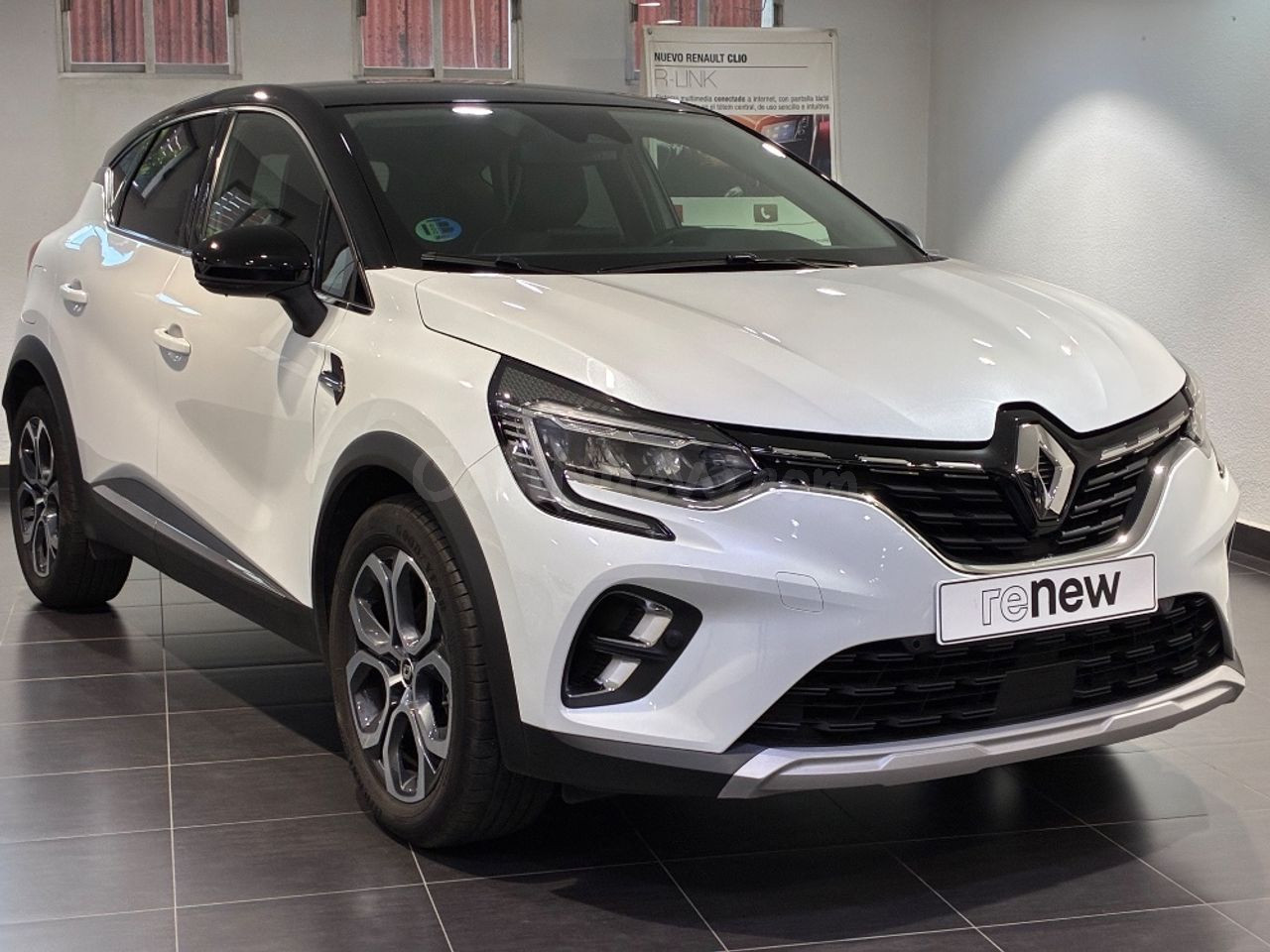 Renault Captur Techno Fast Track