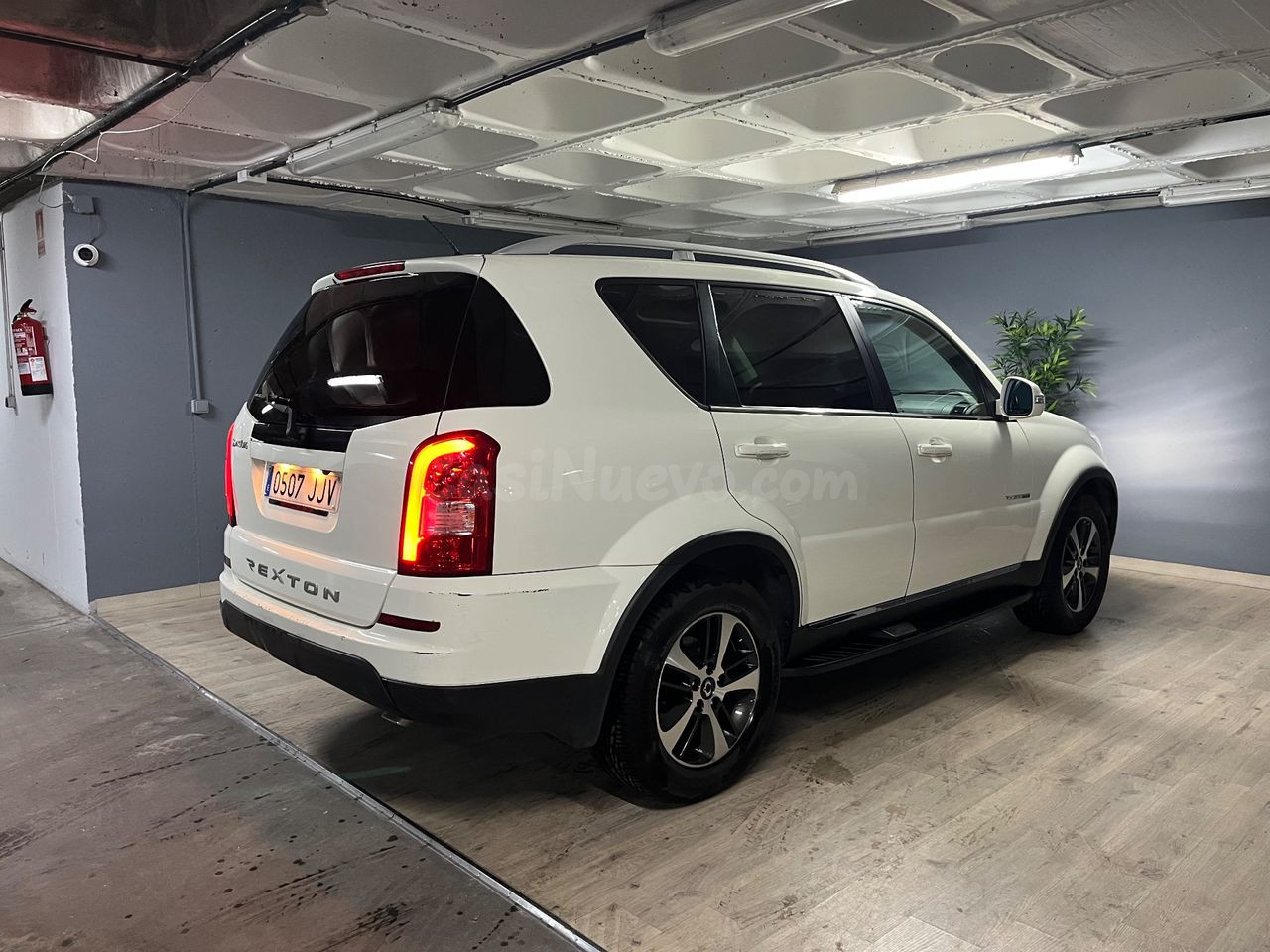SsangYong Rexton W 200 e-XDi Limited 4x4 - foto 2