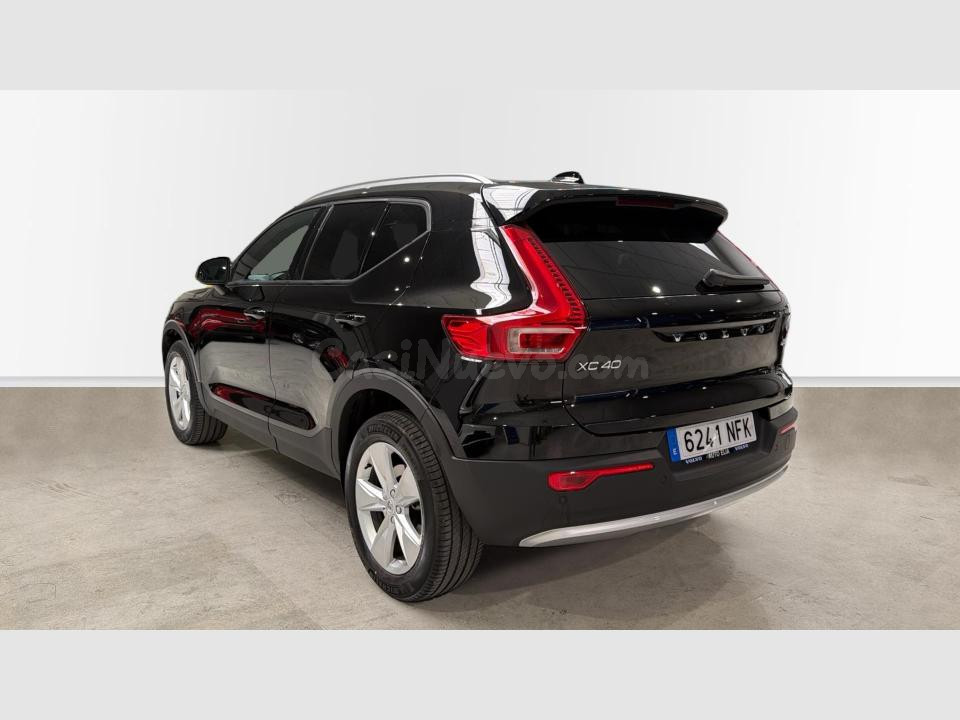 Volvo XC40 híbrido en Madrid - Ocasión premium con garantía - foto 2