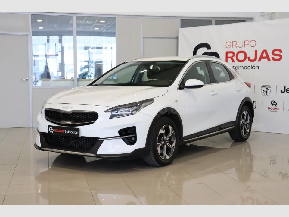 Kia XCeed Cáceres - SUV compacto con 120 CV y equipamiento completo