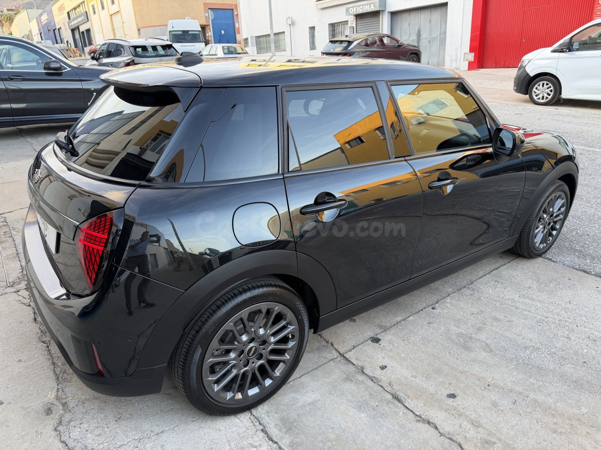 Mini Cooper C 1.5 156cv (2025) - foto 5