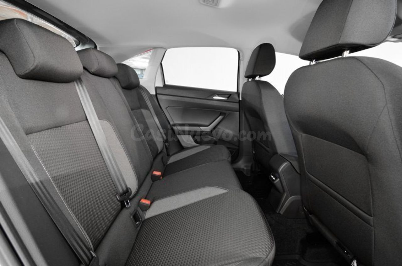 Volkswagen Taigo 1.0 TSI 95CV Blanco Ocasión Canarias - 73.8 - foto 4